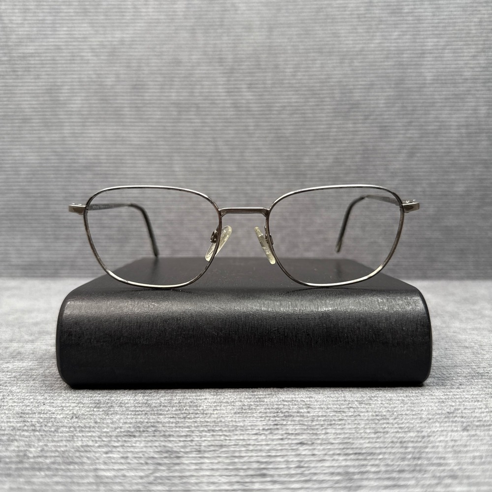 Luxottica Titanium Y2K Eyeglasses Rectangular Frames 1009 4014 54-19-140 Italy